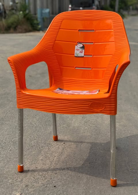 Durable Plastic Chair with Steel Legs